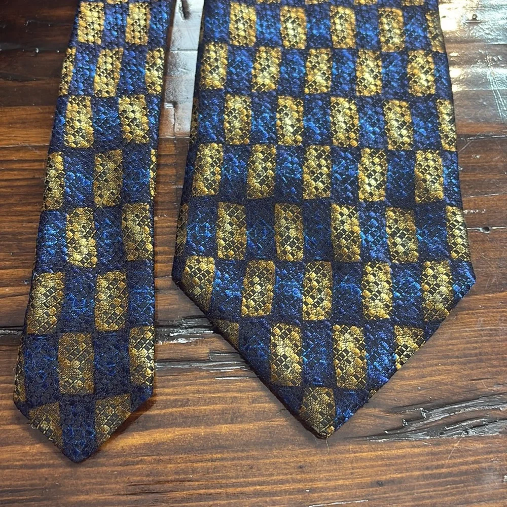 Bellissimo Italian Silk Neck Tie‎